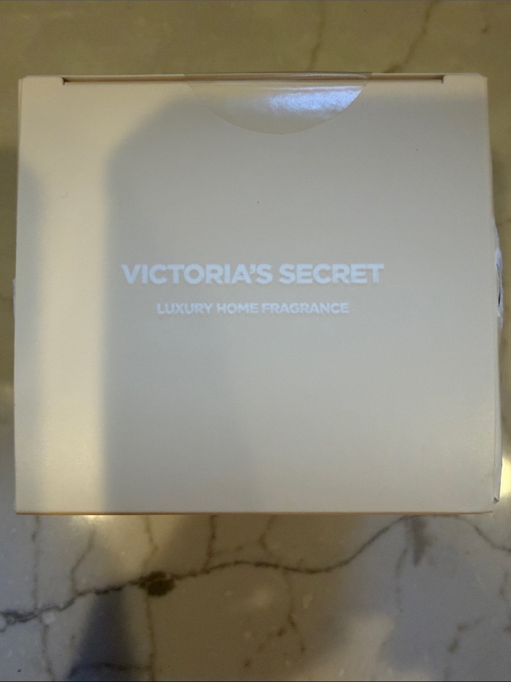 Victoria's Secret Whipped Dream Scented Candle - Pale Peach & White - Picture 5 of 5